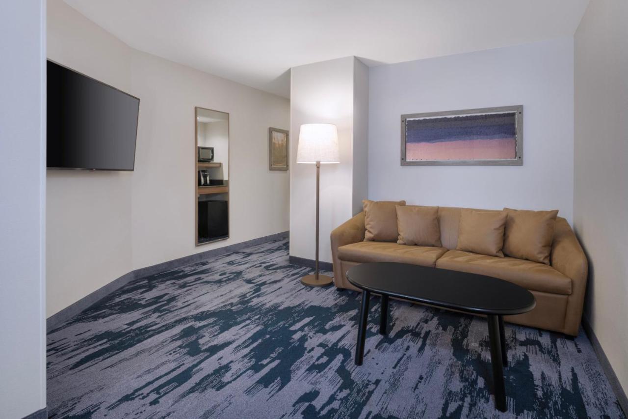 Fairfield Inn & Suites Denton Exteriér fotografie
