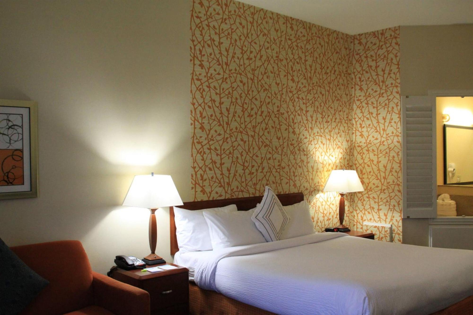 Fairfield Inn & Suites Denton Exteriér fotografie