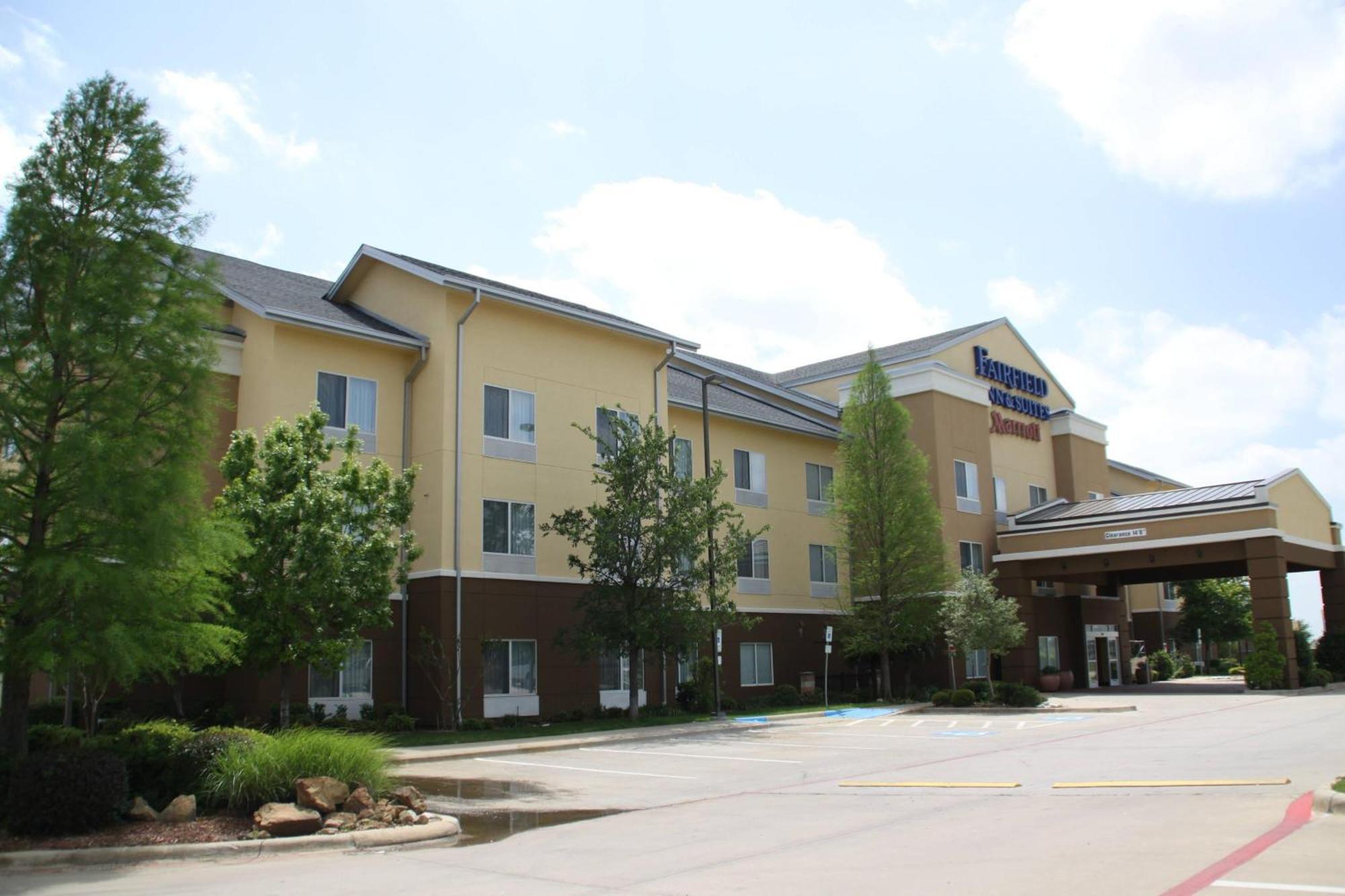 Fairfield Inn & Suites Denton Exteriér fotografie