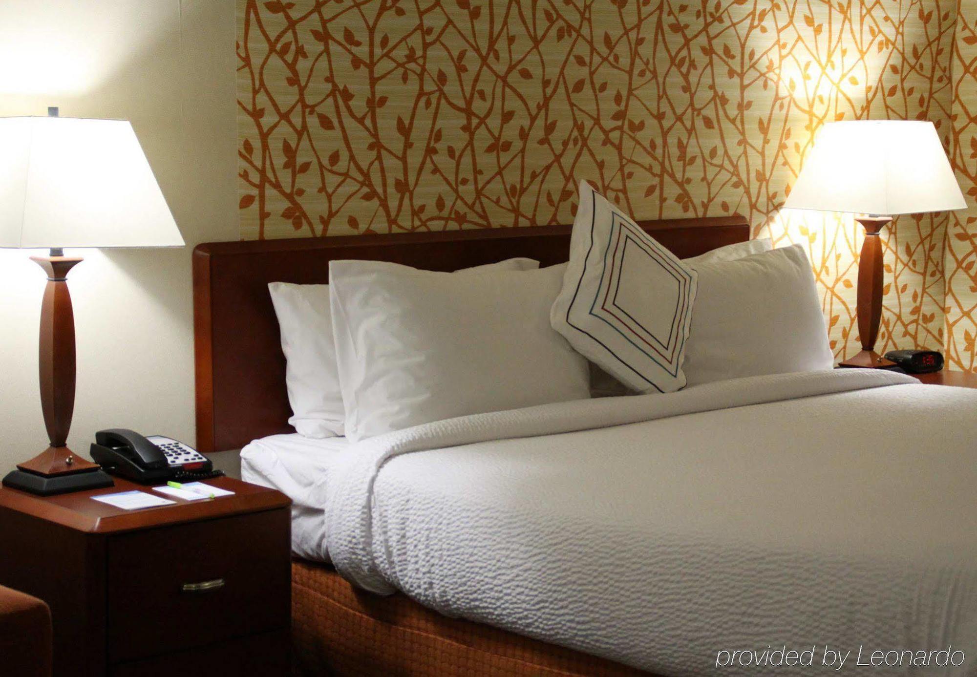 Fairfield Inn & Suites Denton Exteriér fotografie