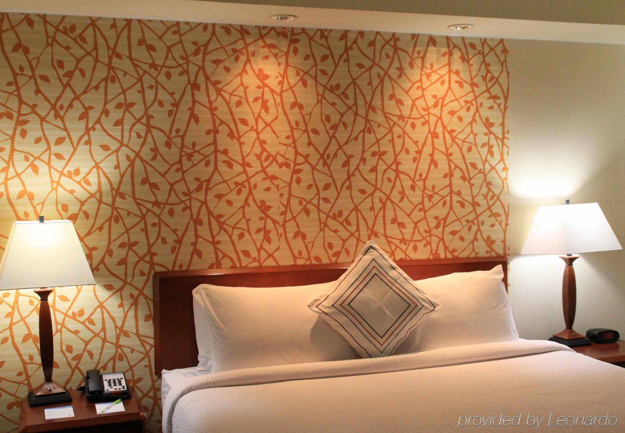 Fairfield Inn & Suites Denton Exteriér fotografie